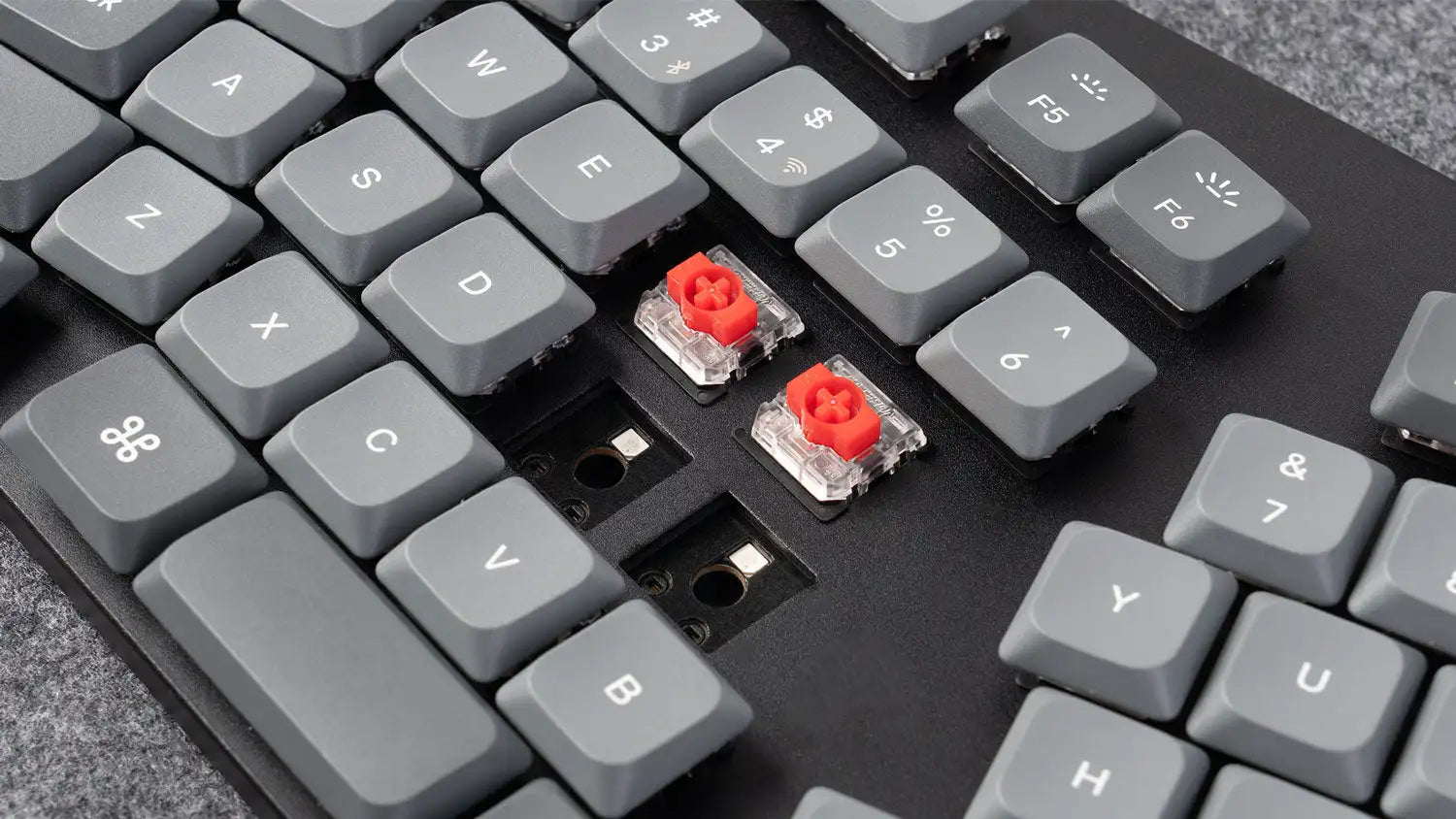 Keychron K15 Max (Alice Layout) QMK Wireless Custom Mechanical Keyboard Low Profile Gateron Switch Double-shot PBT Keycaps